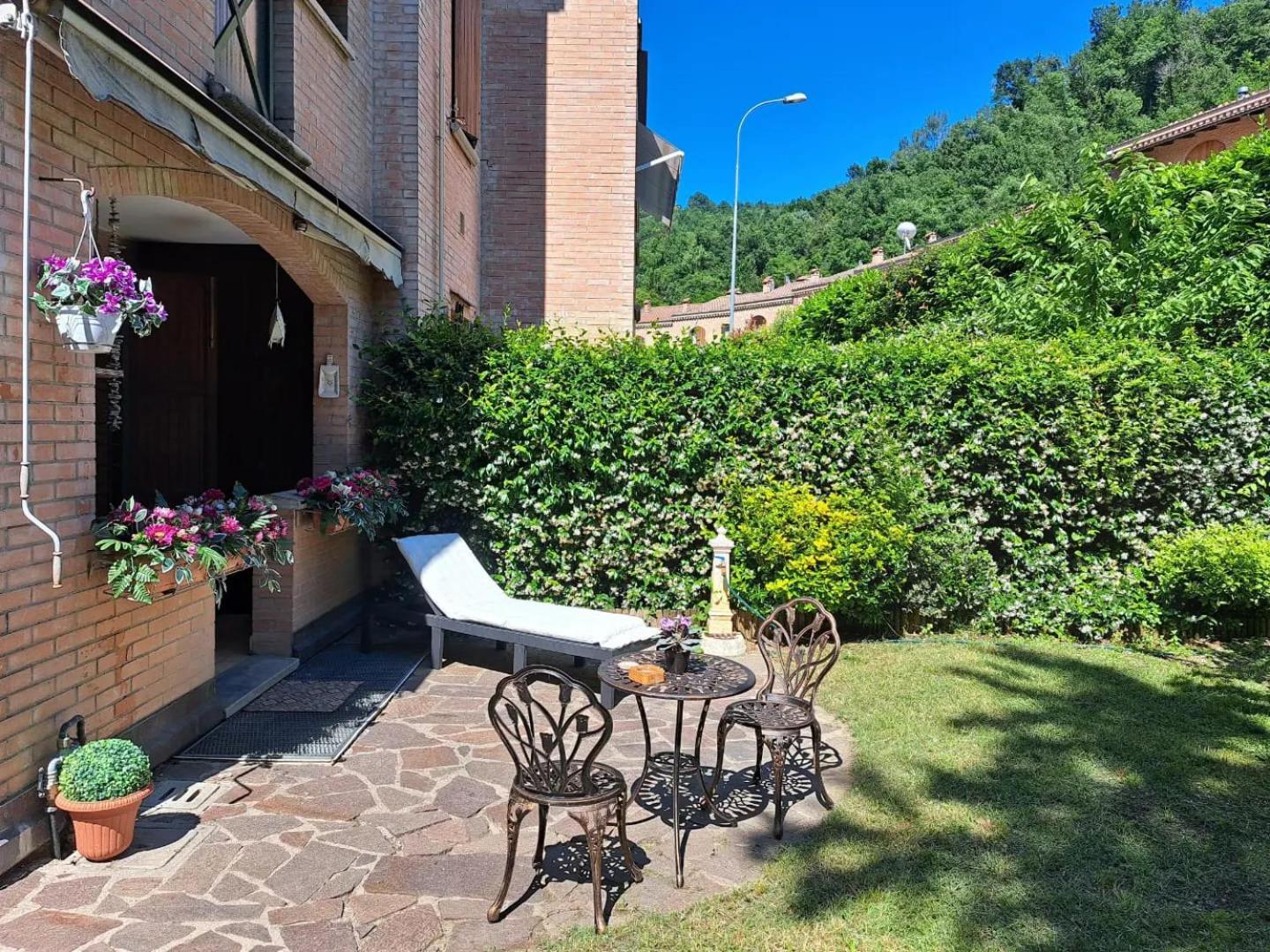 Casa Vacanze Viaggi Dipinti Monterenzio Luaran gambar